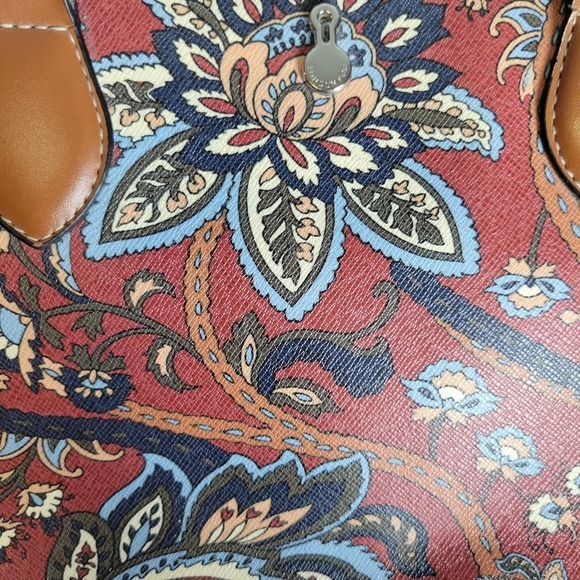 London Fog Handbag-Floral - Picture 2 of 11